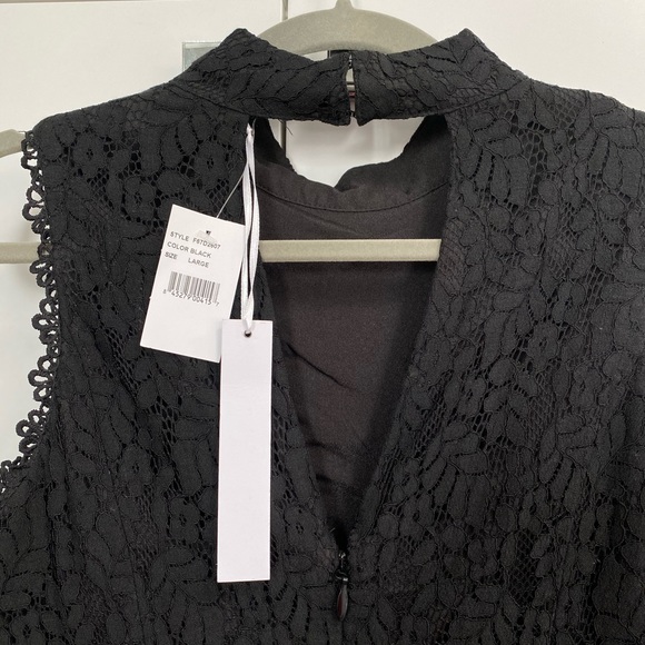 Adelyn Rae BNWT Black Lace Dress with Cut-outs - Picture 3 of 12